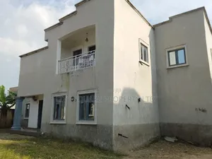 6bdrm Duplex in Non Estate, Sabon Lugbe for rent