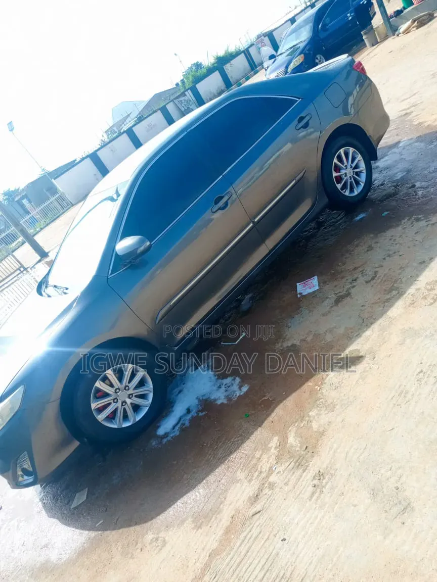 Toyota Camry 2013 Gray