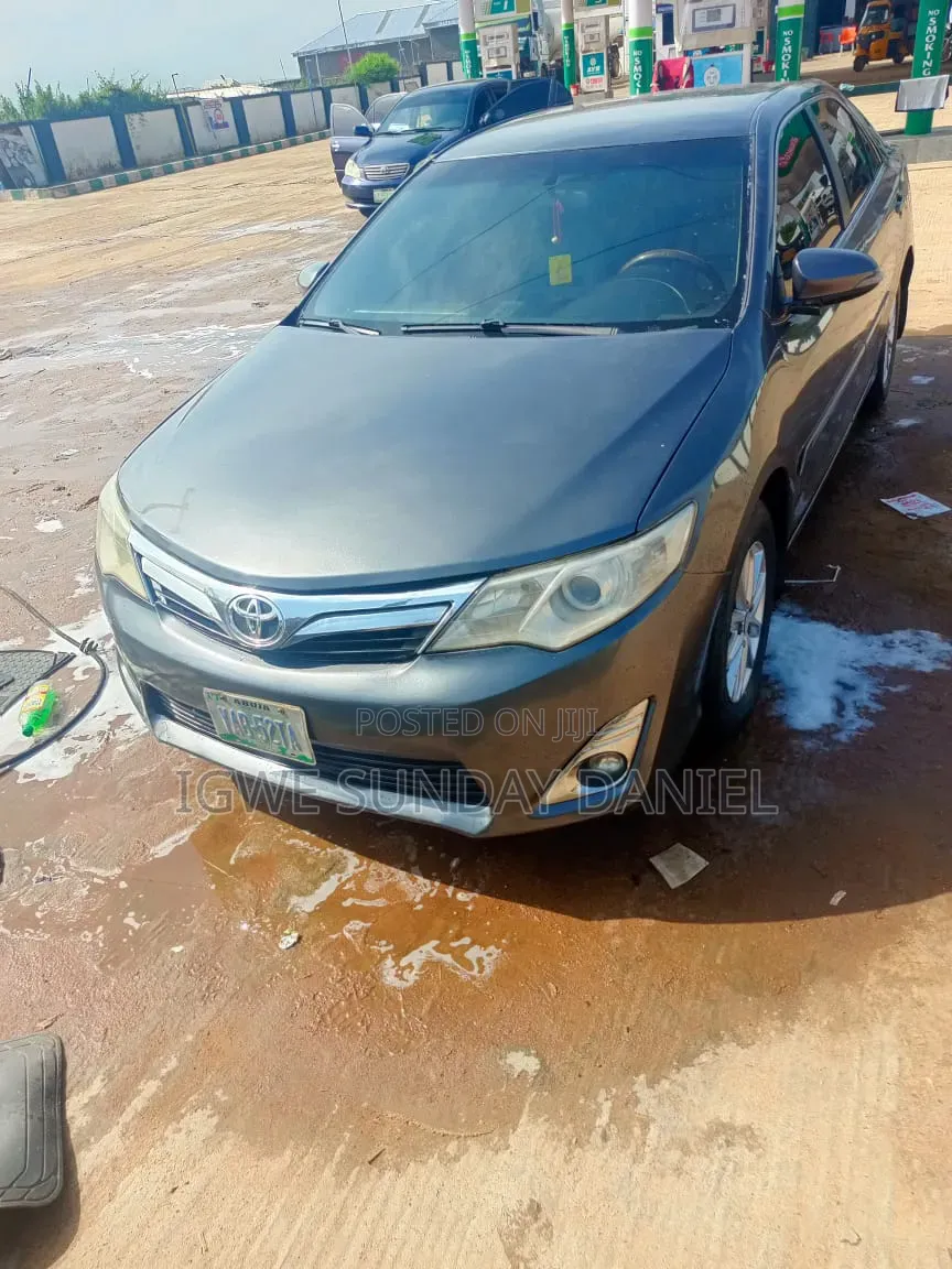 Toyota Camry 2013 Gray