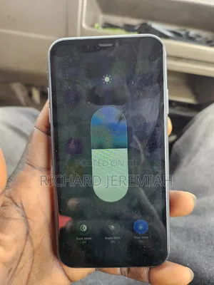 Apple iPhone 11 128 GB Gray
