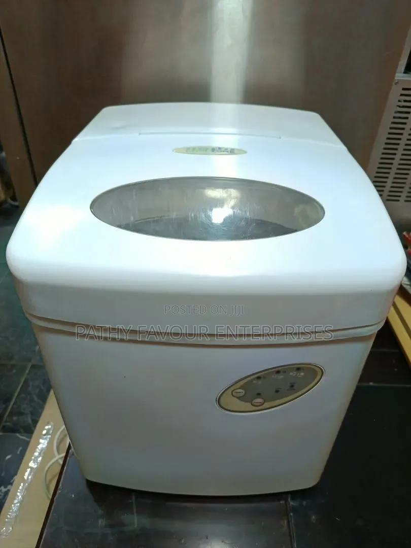 Ice Cube Machine