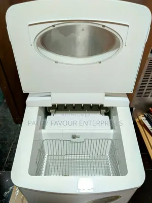 Ice Cube Machine