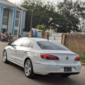 Volkswagen Passat 2012 White