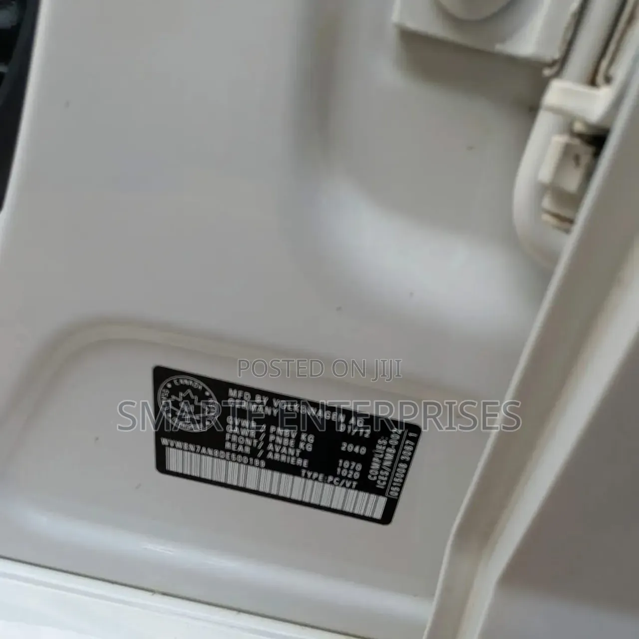 Volkswagen Passat 2012 White