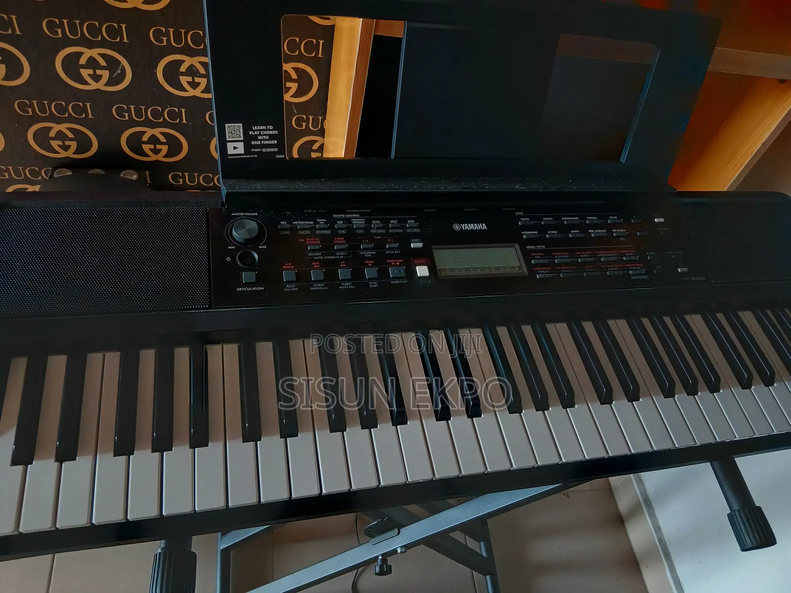 PSR-E383 Yamaha Keyboard