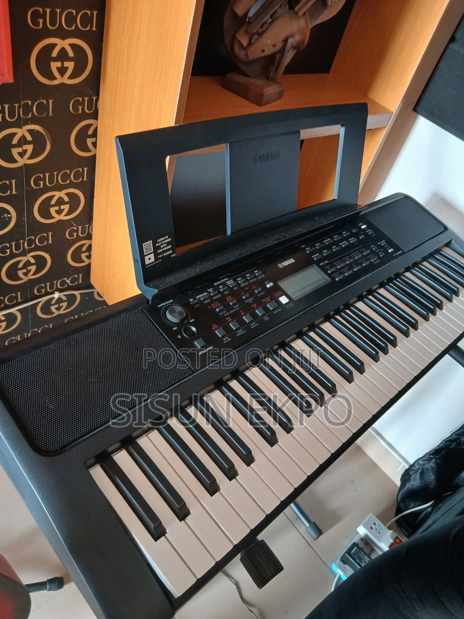 PSR-E383 Yamaha Keyboard