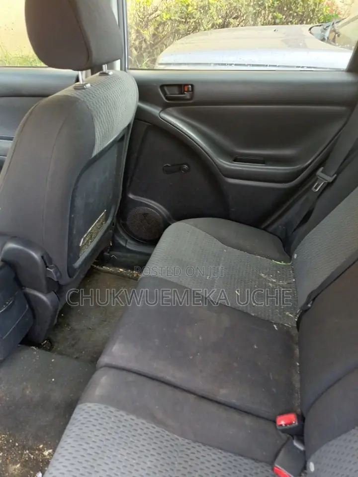 Toyota Matrix 2004 Blue