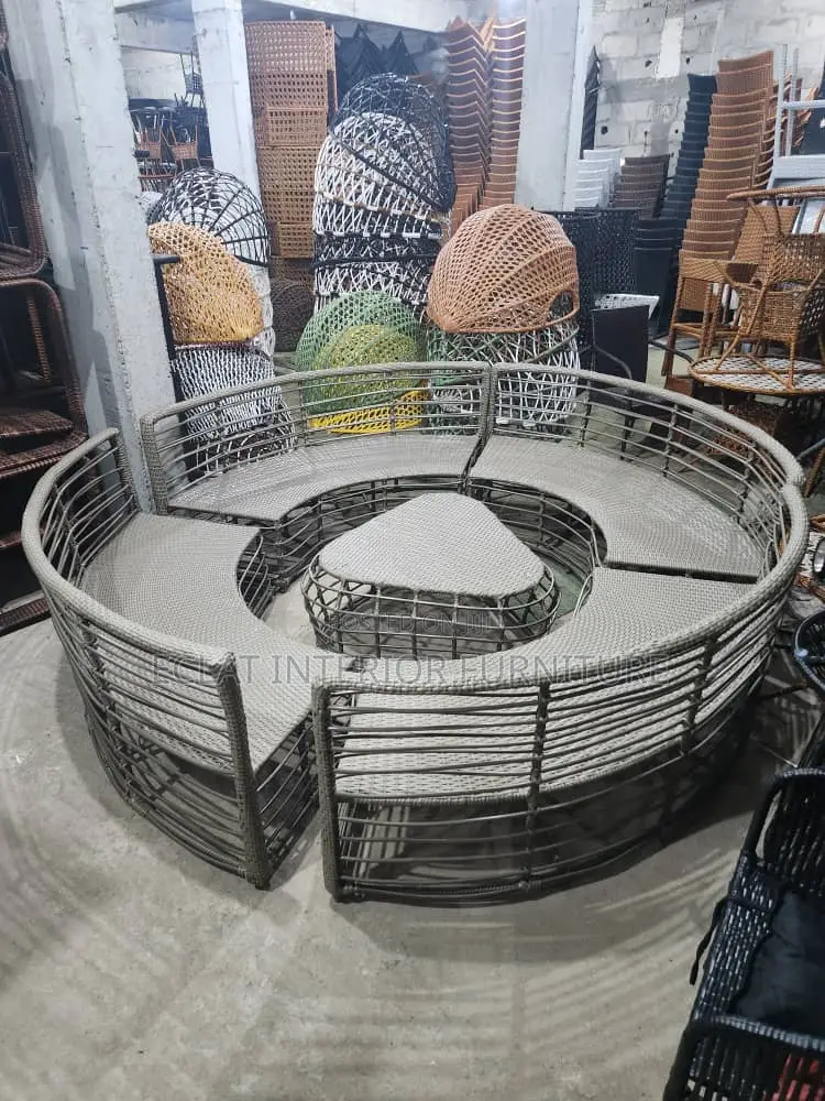 Vip Circle Rattan Set