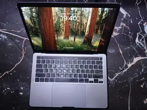 Laptop Apple MacBook Pro 2020 8GB Intel Core i5 SSD 256GB
