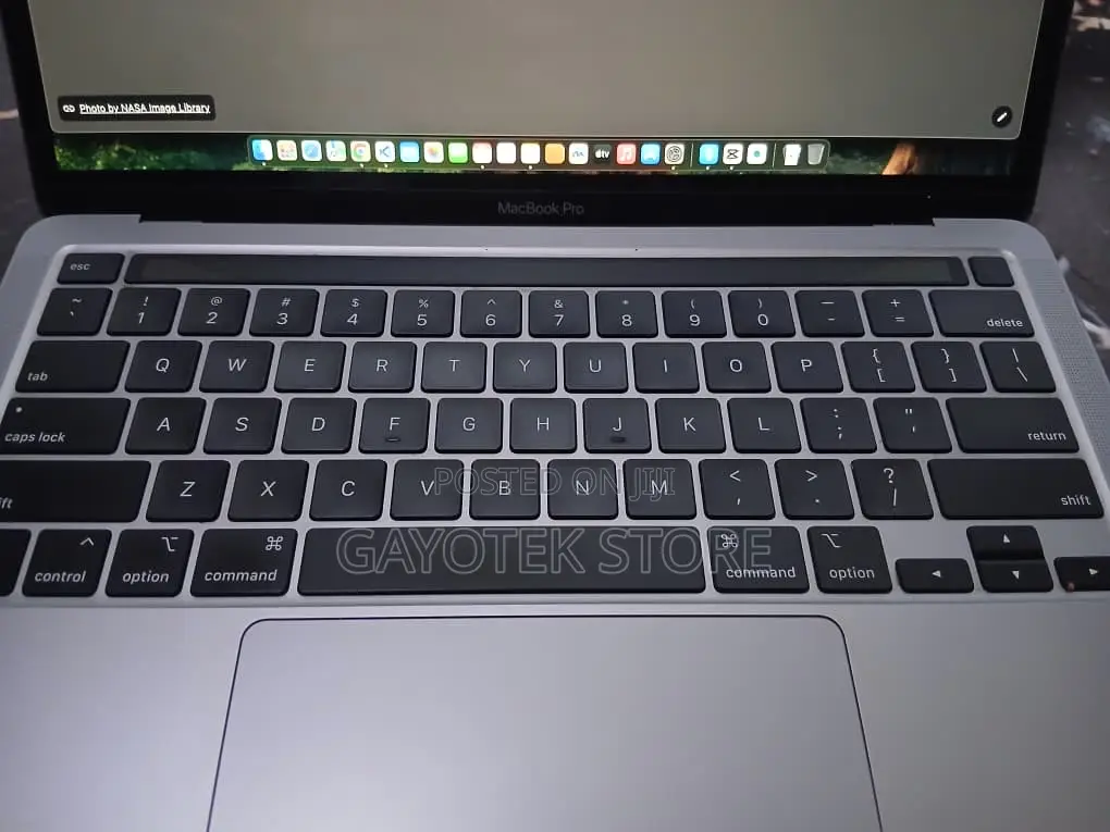 Laptop Apple MacBook Pro 2020 8GB Intel Core i5 SSD 256GB