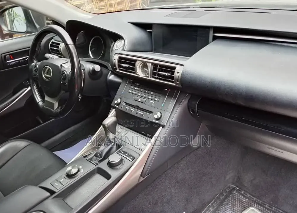 Lexus IS 300 AWD 2016 Gray
