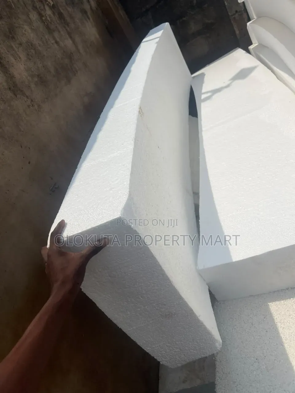 Polystyrene 4cm Board and Parapet