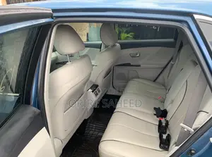 Toyota Venza LE 2010 Blue