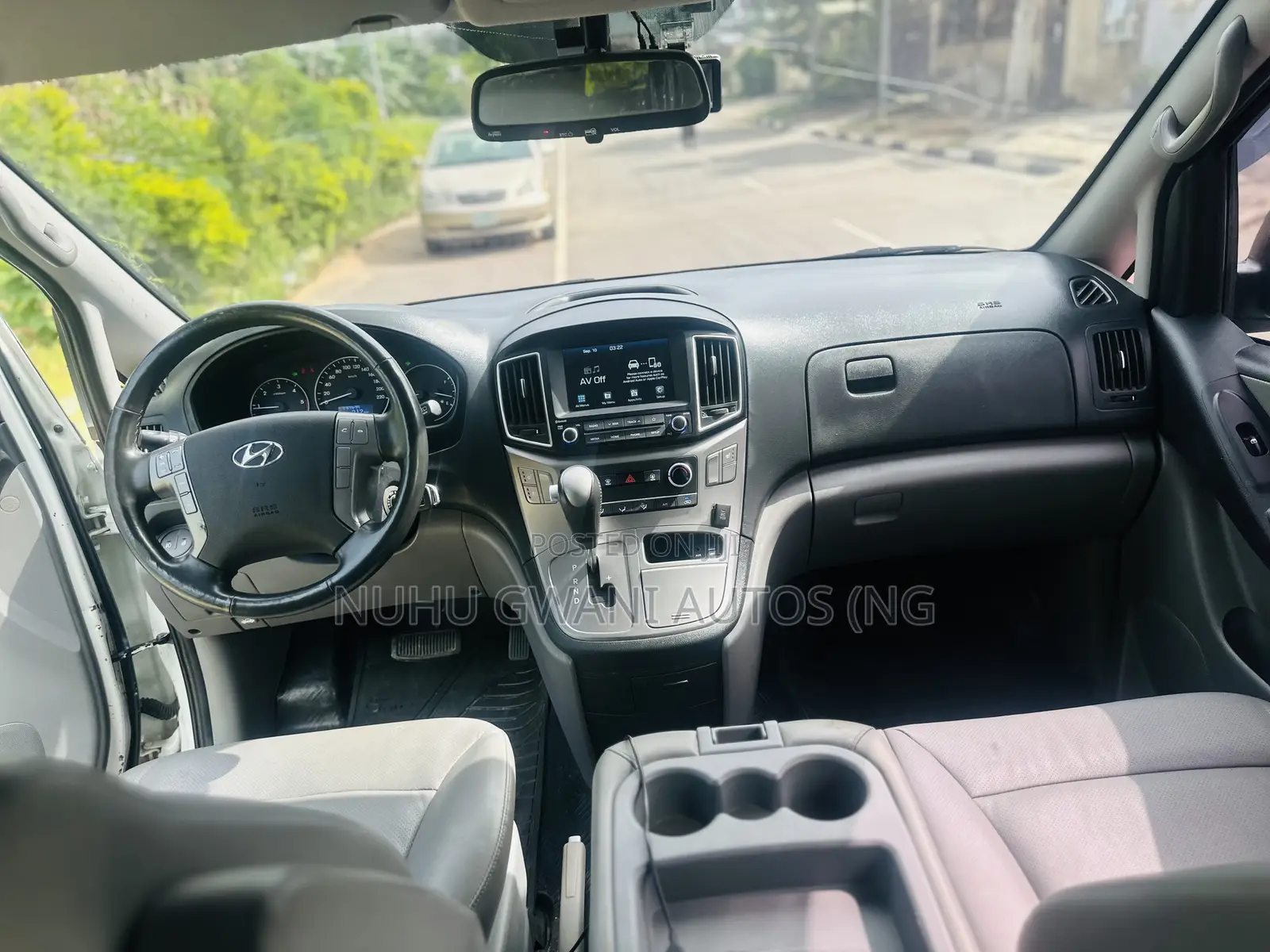 Hyundai H1 2021 White