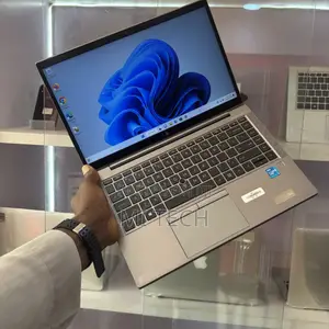 Laptop HP ZBook Firefly G8 8GB Intel Core i5 SSD 256GB