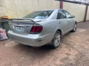 Toyota Camry 2005 Silver