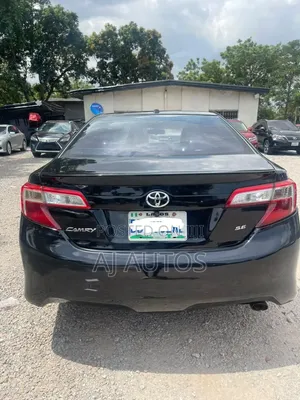 Toyota Camry SE 4dr Sedan (2.5L 4cyl 6A) 2013 Black