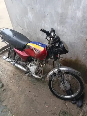 Bajaj Boxer 2006 Red