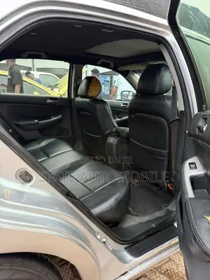 Honda Accord 2005 Silver