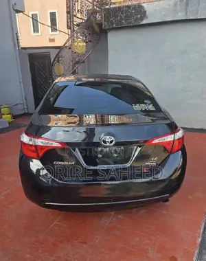 Toyota Corolla 2015 Black