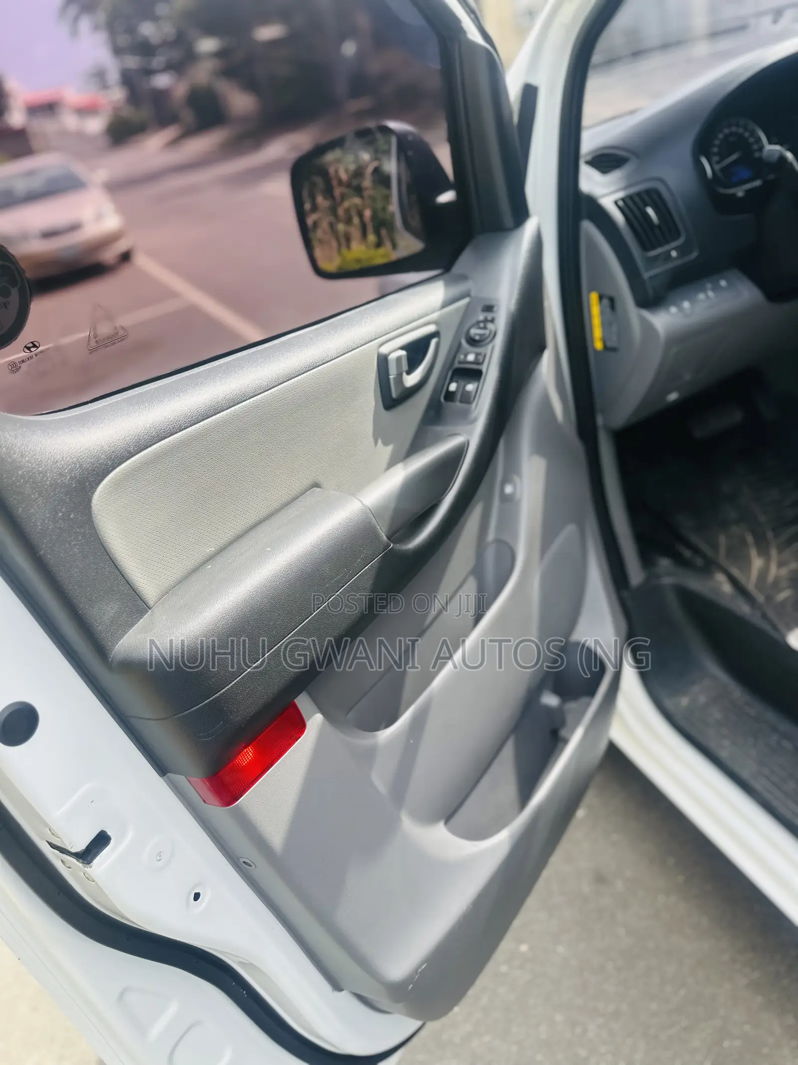 Hyundai H1 2021 White