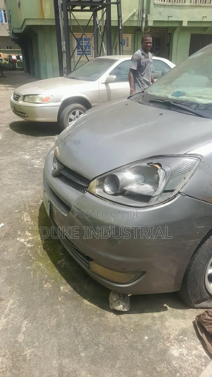 Toyota Sienna 2006 Gray