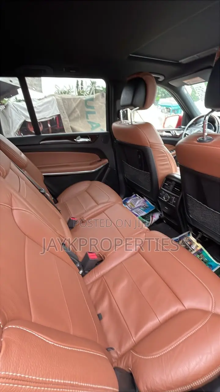 Mercedes-Benz GLS-Class 2018 Red