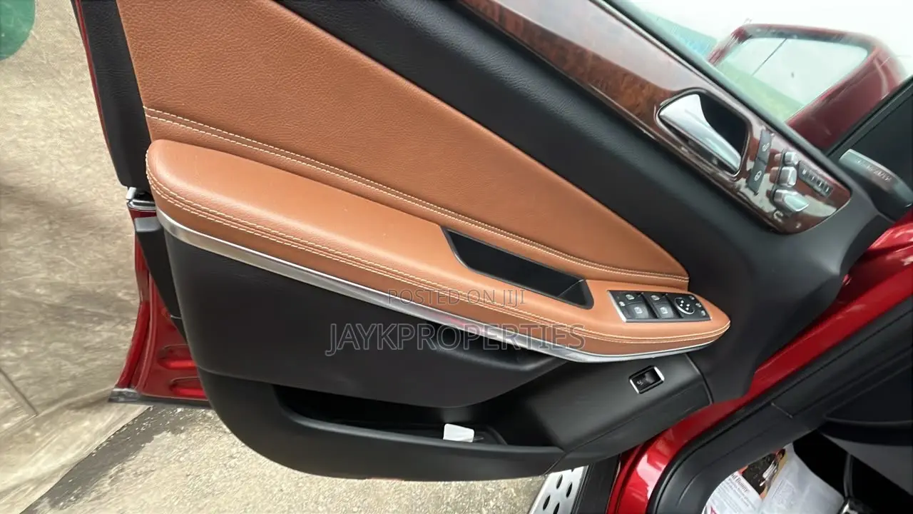 Mercedes-Benz GLS-Class 2018 Red