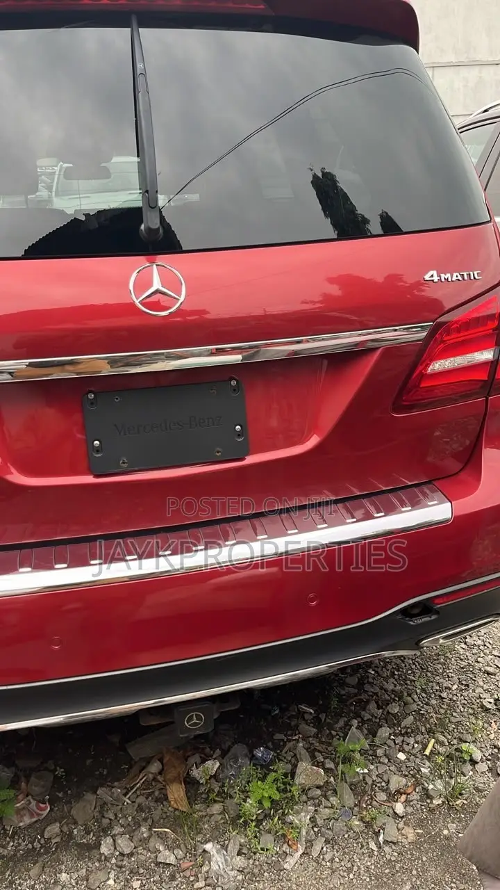 Mercedes-Benz GLS-Class 2018 Red