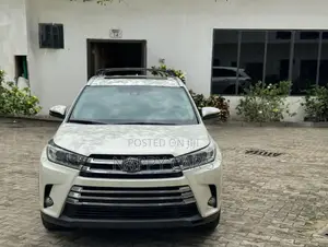 Toyota Highlander 2019 White