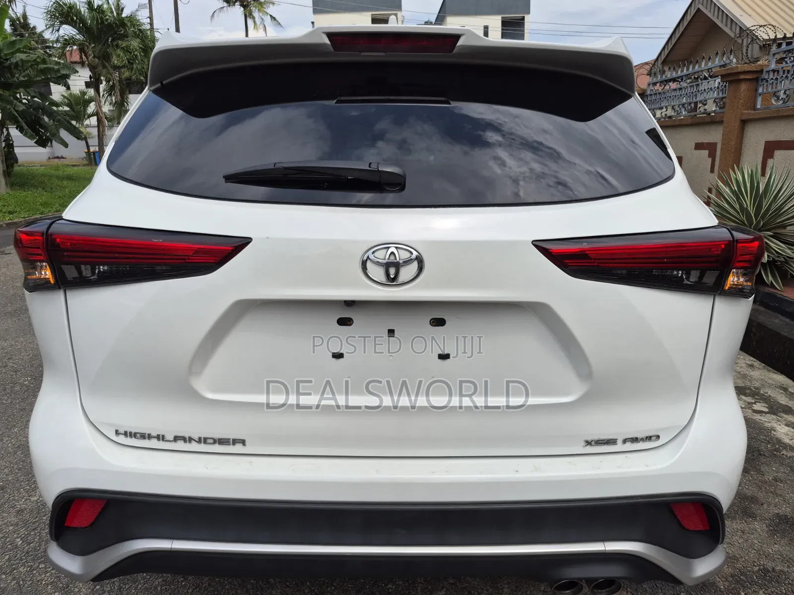 Toyota Highlander XSE AWD 2023 White