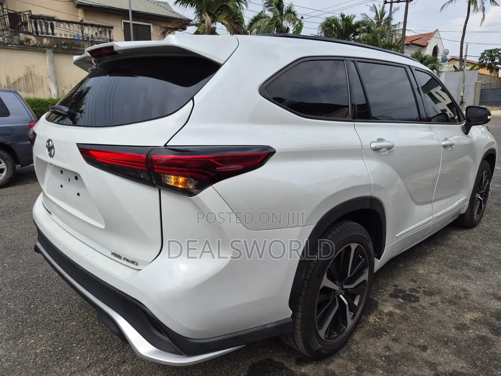Toyota Highlander XSE AWD 2023 White
