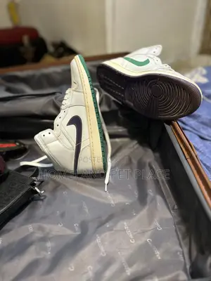 Moderately Used Original NIKE (Breathe & Center)