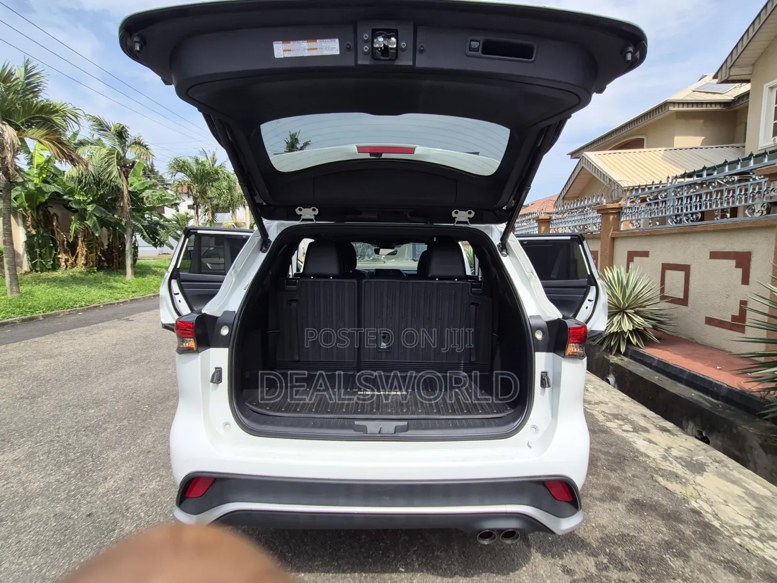 Toyota Highlander XSE AWD 2023 White