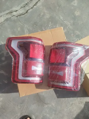 2016,2017,2018 ,2019,2020 Ford F150 Charger Rear Light/Tail Light