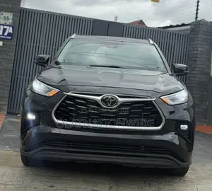 Toyota Highlander Limited 2021 Black