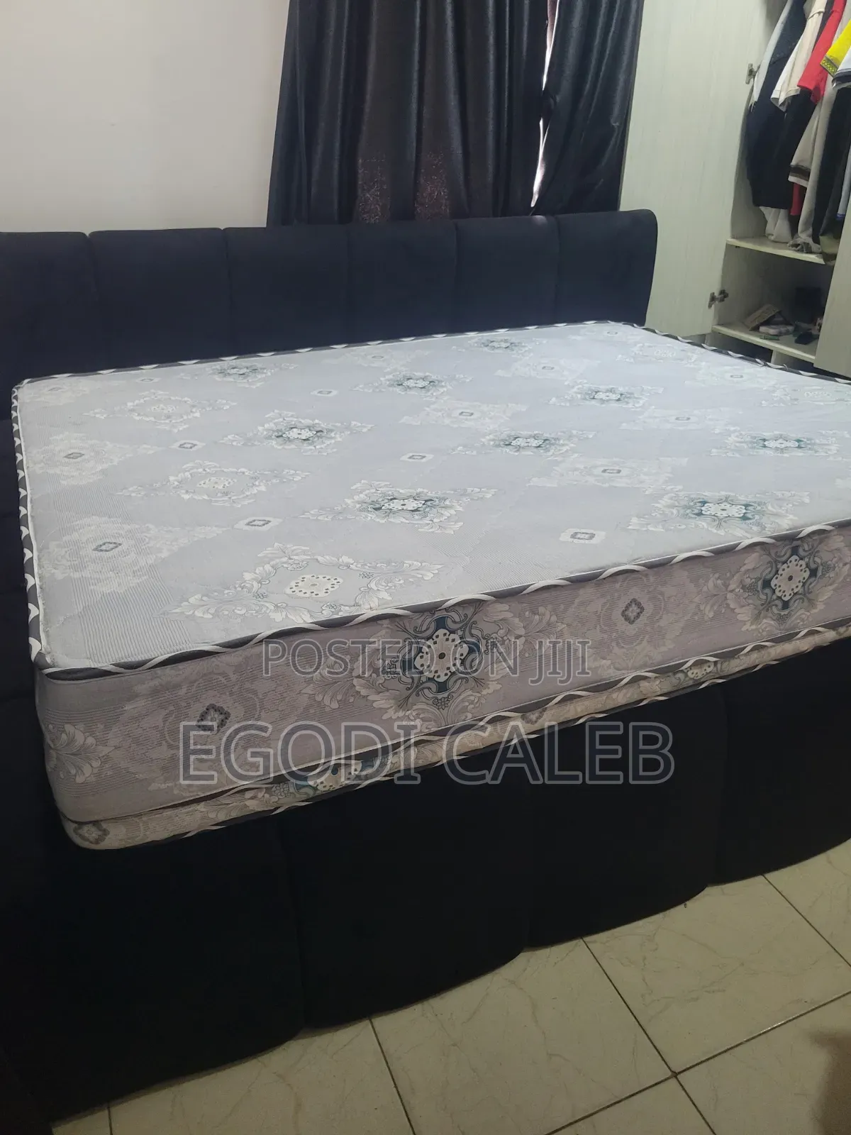 6by6 Bed and Mattrass