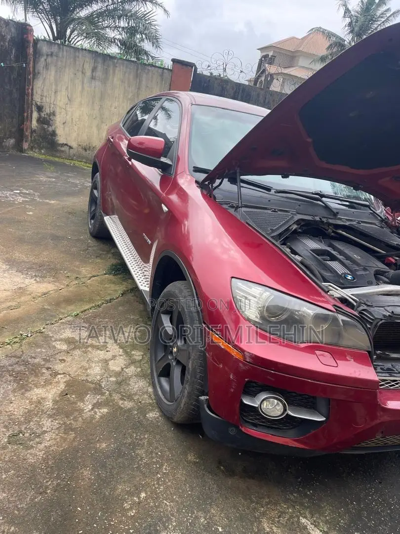 BMW X6 2012 Red