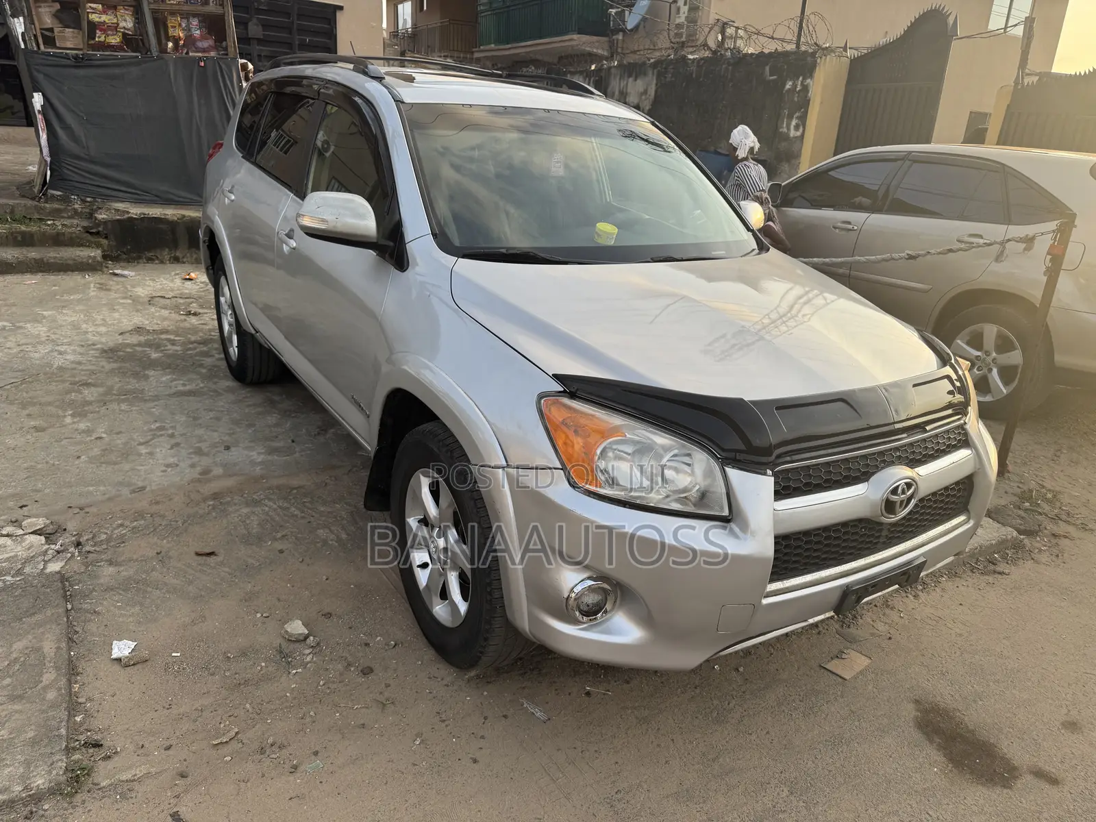 Toyota RAV4 2010 Silver