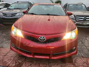 Toyota Camry 2014 Red