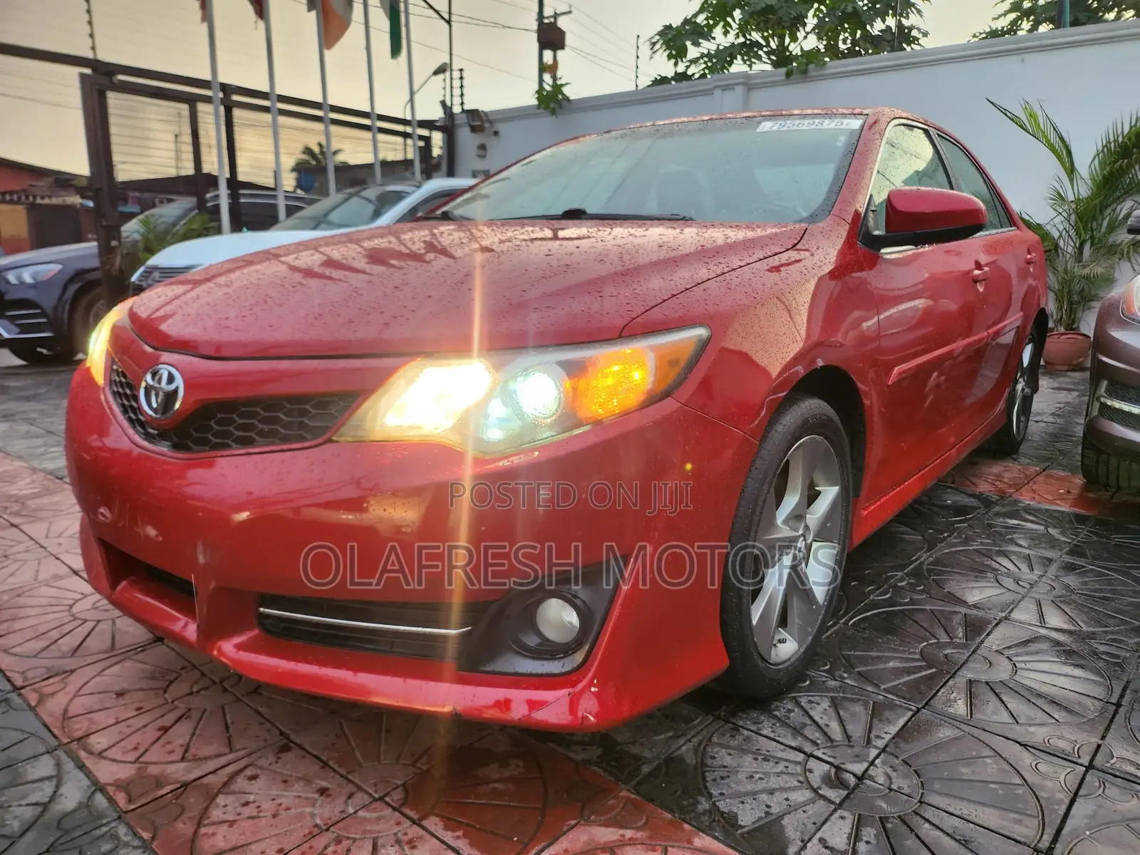 Toyota Camry 2014 Red
