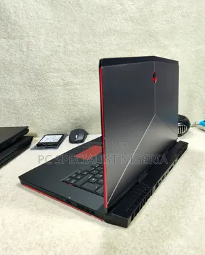 Laptop Alienware M15 R4 16GB Intel Core i7 HDD+SSD 1T