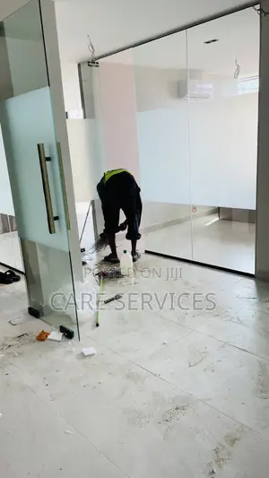 Top-Notch Office Cleaning Service