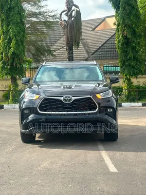 Toyota Highlander Limited 2021 Black