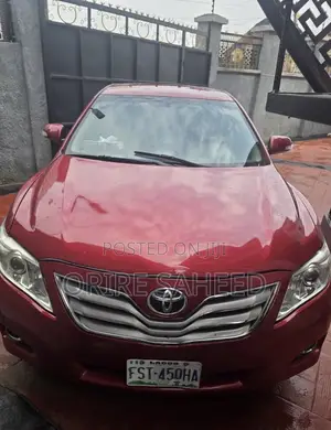 Toyota Camry 2010 Red