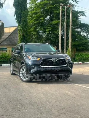 Toyota Highlander Limited 2021 Black
