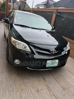 Toyota Corolla 2012 Black