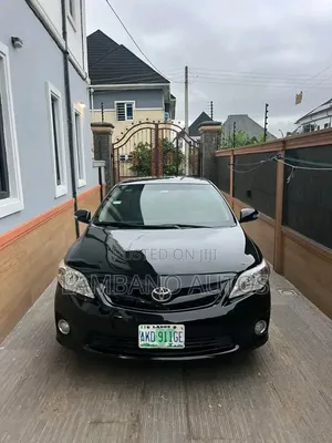 Toyota Corolla 2012 Black