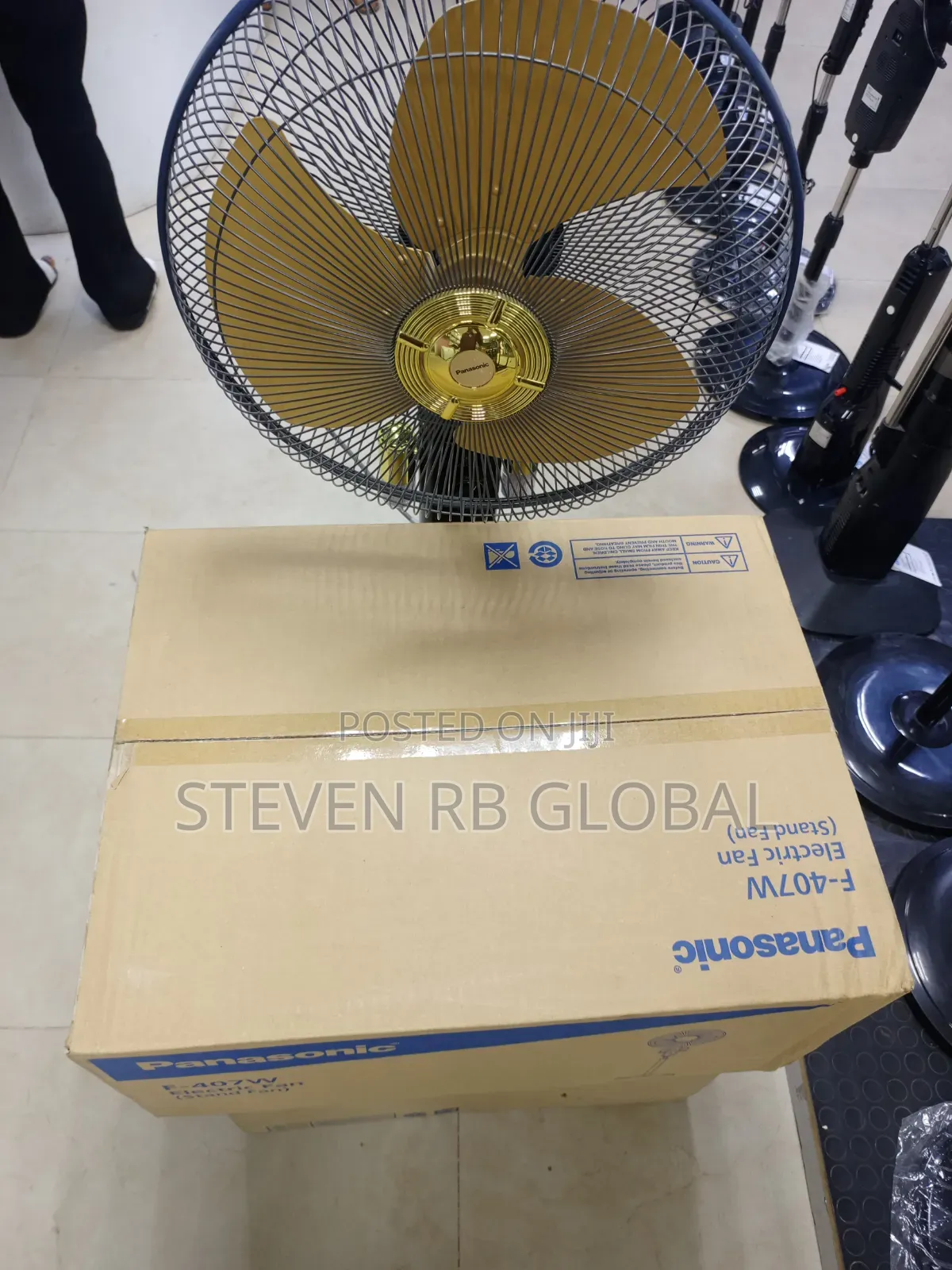 Panasonic Standing Fan With Side Lights | F-407w