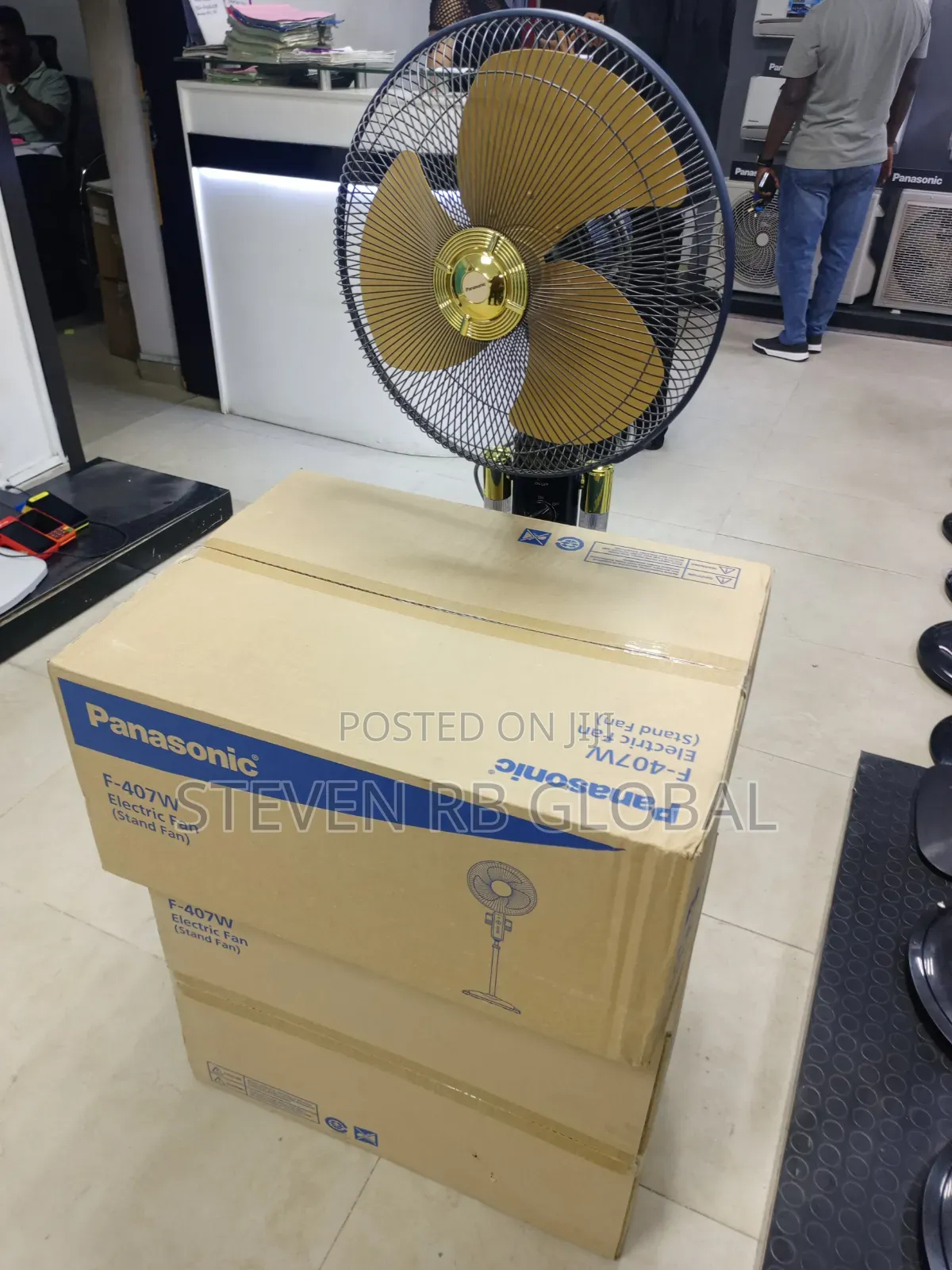 Panasonic Standing Fan With Side Lights | F-407w